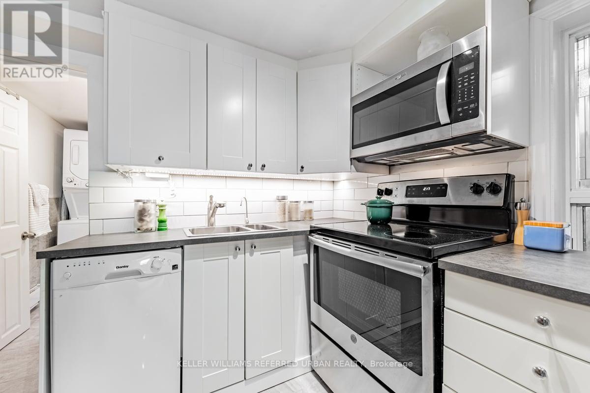 111 Jones Avenue, Toronto, Ontario  M4M 2Z7 - Photo 16 - E12426766