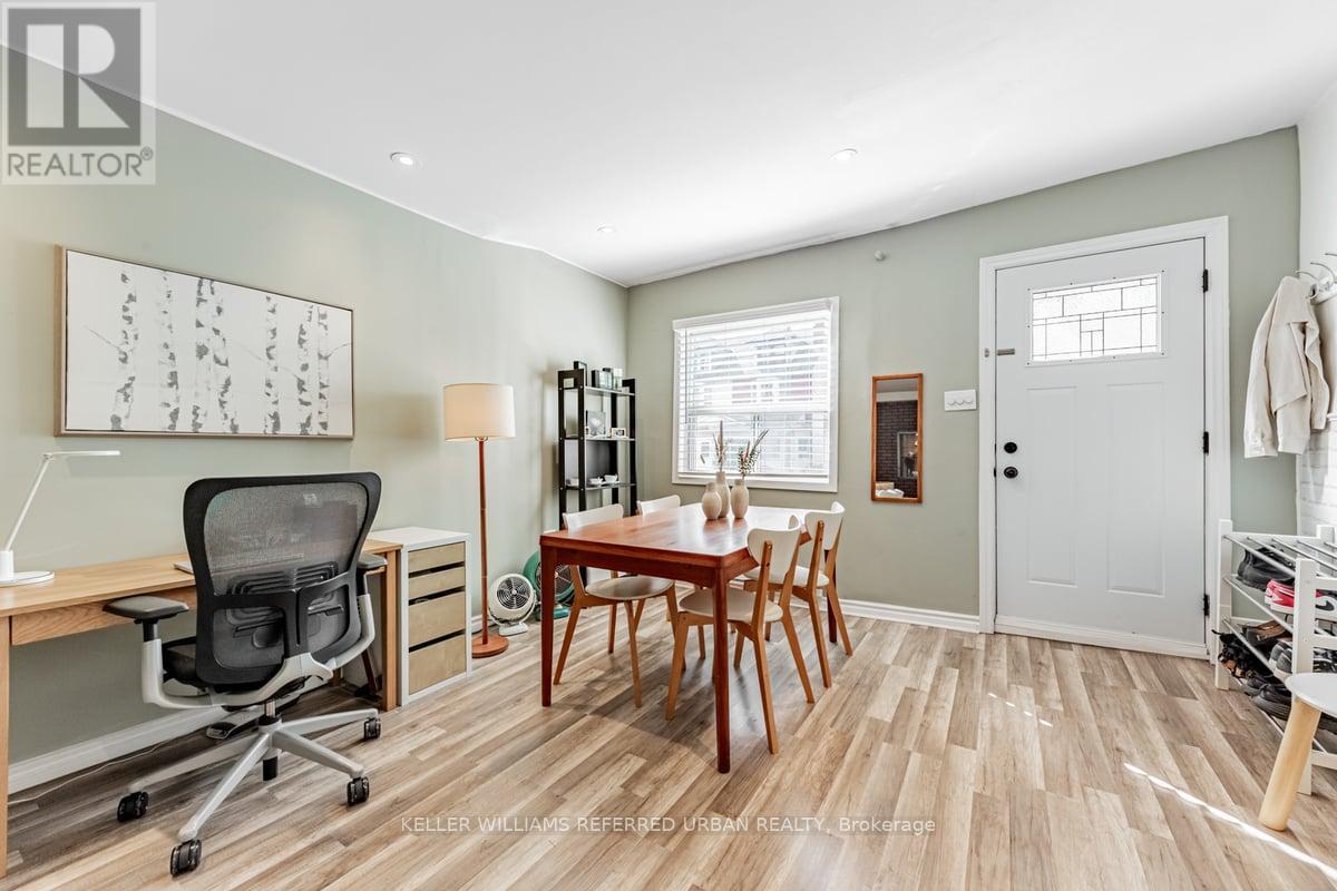 111 Jones Avenue, Toronto, Ontario  M4M 2Z7 - Photo 8 - E12426766