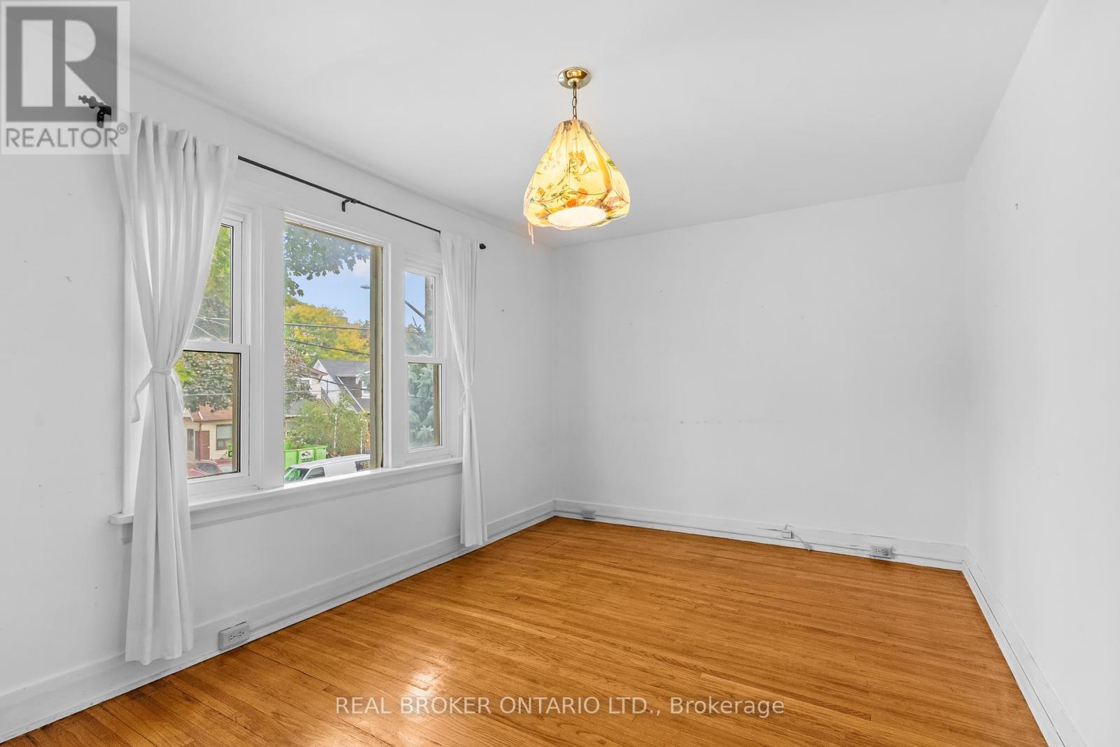 47 Mortimer Avenue, Toronto, Ontario  M4K 1Z9 - Photo 15 - E12426773