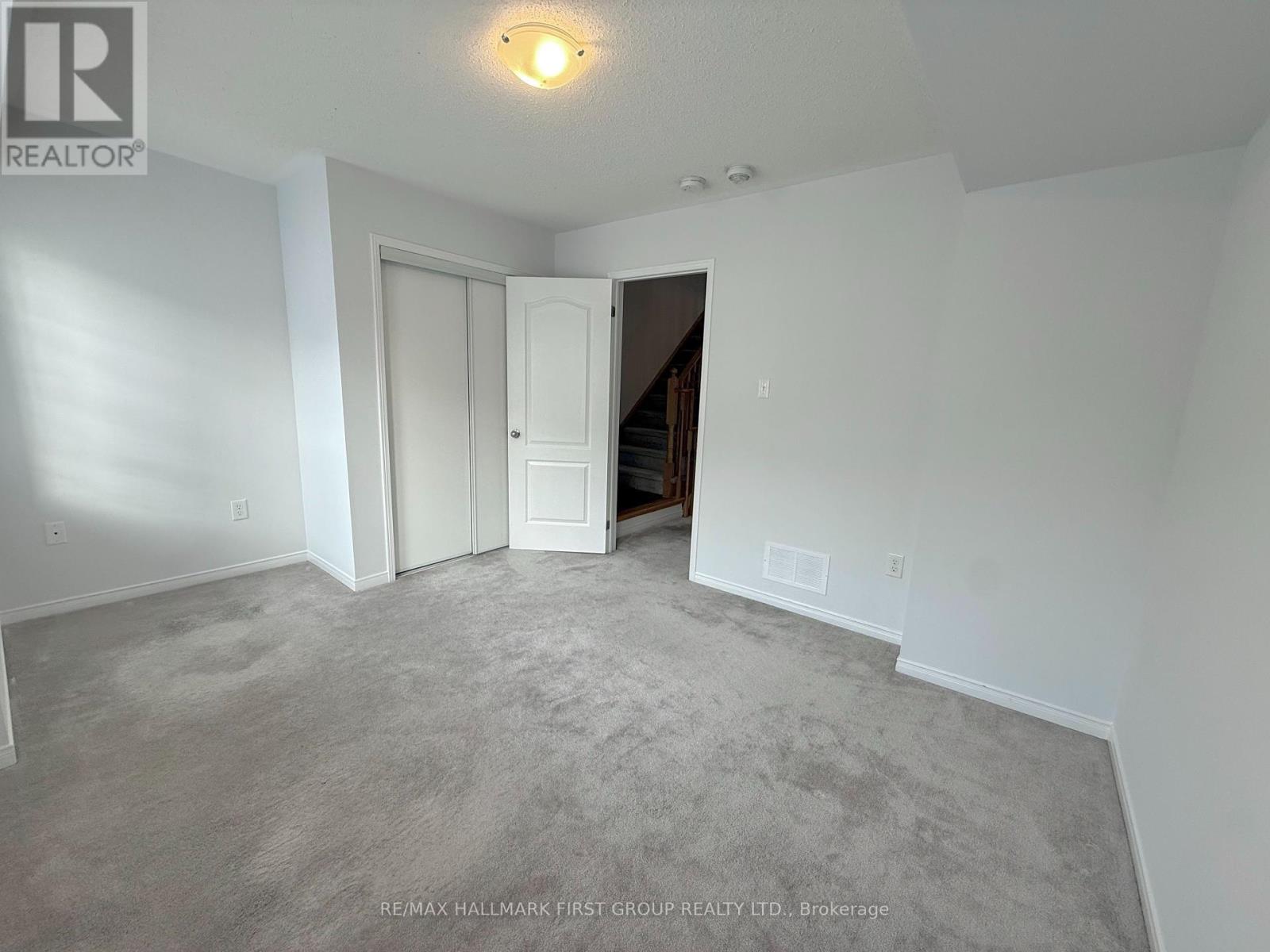 95 Sarita Path, Oshawa, Ontario  L1L 0K7 - Photo 10 - E12426822
