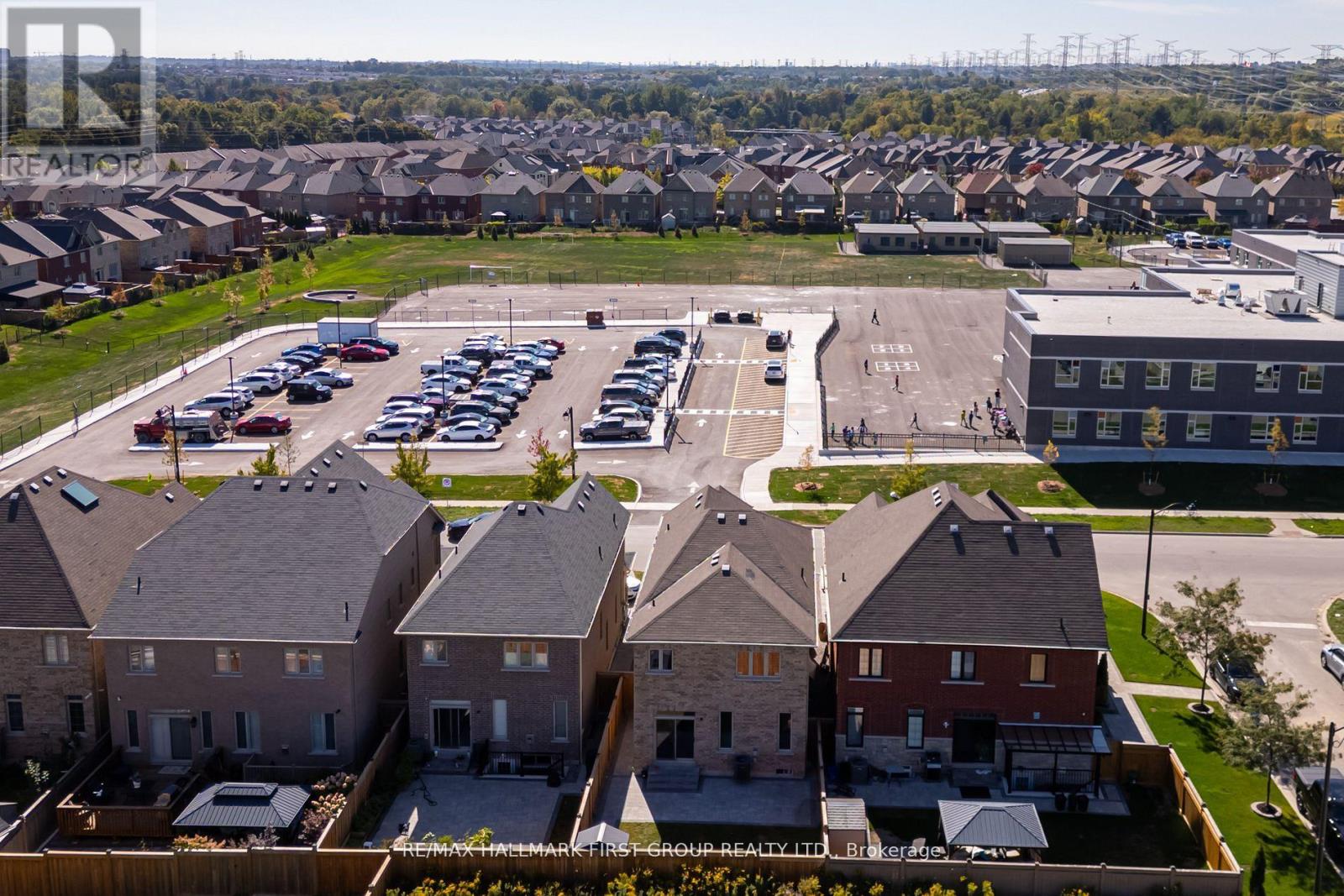 101 Hurst Drive, Ajax, Ontario  L1T 0N9 - Photo 3 - E12426843