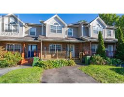 227 Green Village Lane, Dartmouth, Ca