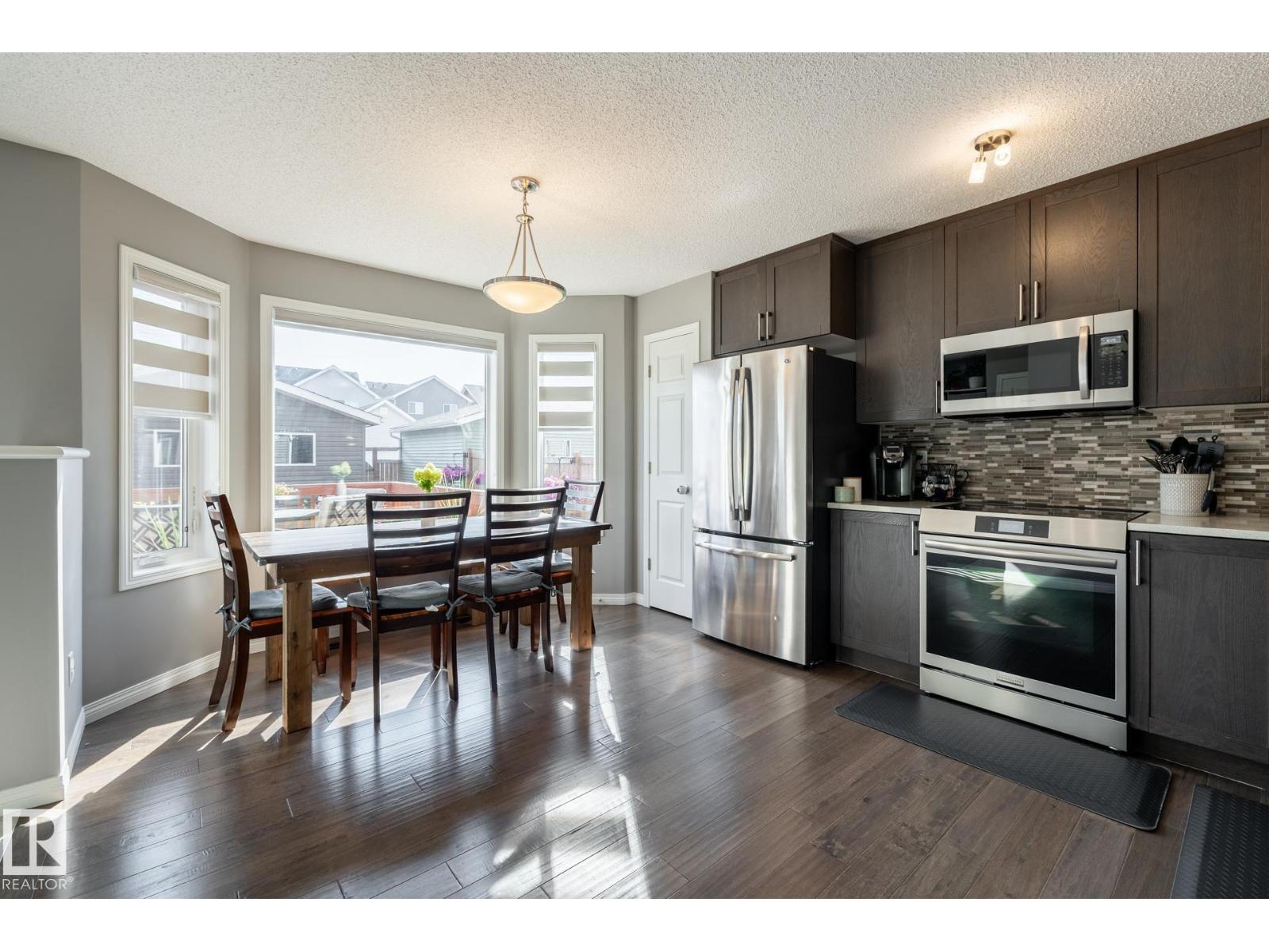 2339 83 St Sw, Edmonton, Alberta  T6X 2G8 - Photo 2 - E4456451