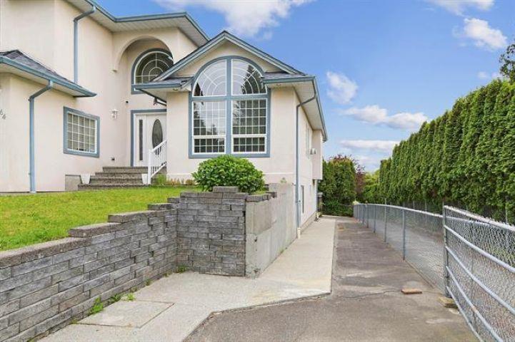 8164 Sumac Place, Mission, British Columbia  V2V 5R6 - Photo 3 - R3052162