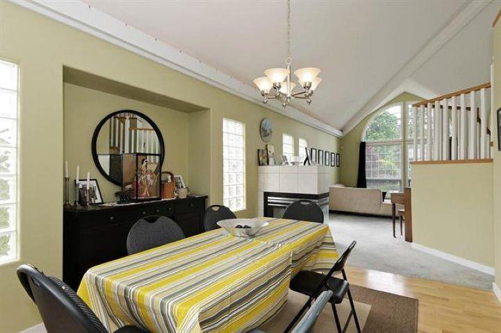 8164 Sumac Place, Mission, British Columbia  V2V 5R6 - Photo 14 - R3052162