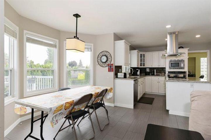 8164 Sumac Place, Mission, British Columbia  V2V 5R6 - Photo 10 - R3052162