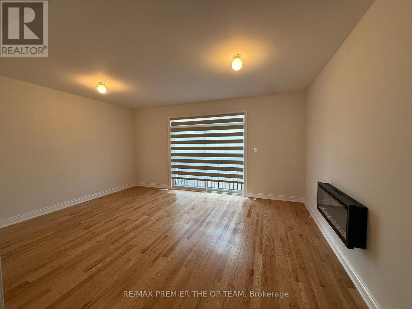 120 Tennant Circle, Vaughan, Ontario  L4L 5L5 - Photo 14 - N12426817