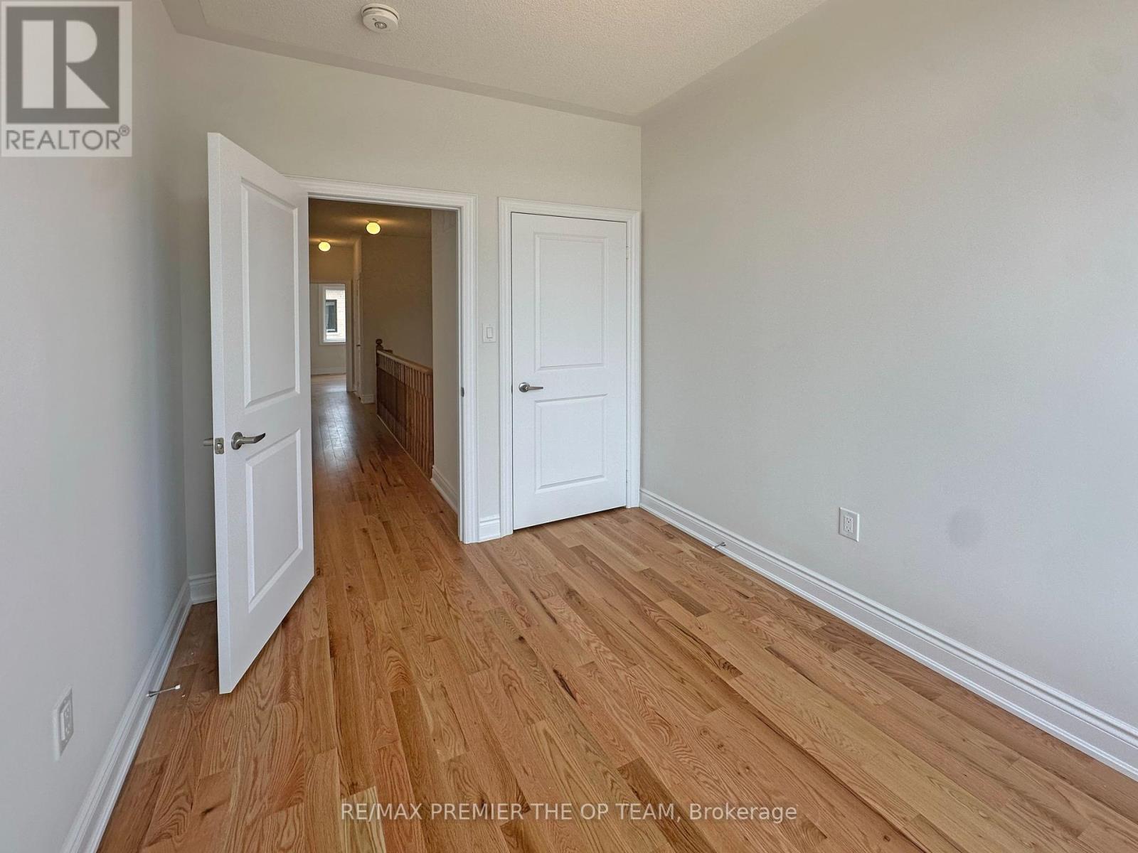 120 Tennant Circle, Vaughan, Ontario  L4L 5L5 - Photo 25 - N12426817