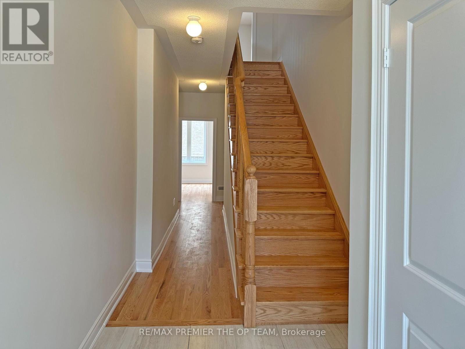 120 Tennant Circle, Vaughan, Ontario  L4L 5L5 - Photo 30 - N12426817