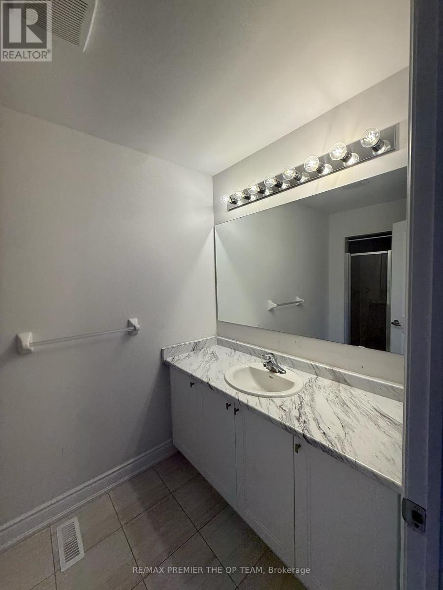 120 Tennant Circle, Vaughan, Ontario  L4L 5L5 - Photo 34 - N12426817
