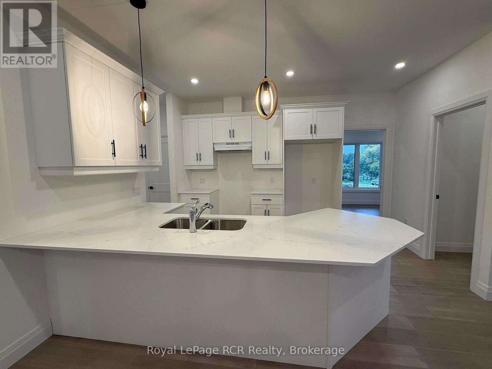 170 Elgin St, Grey Highlands, Ontario  N0C 1K0 - Photo 13 - X12426900