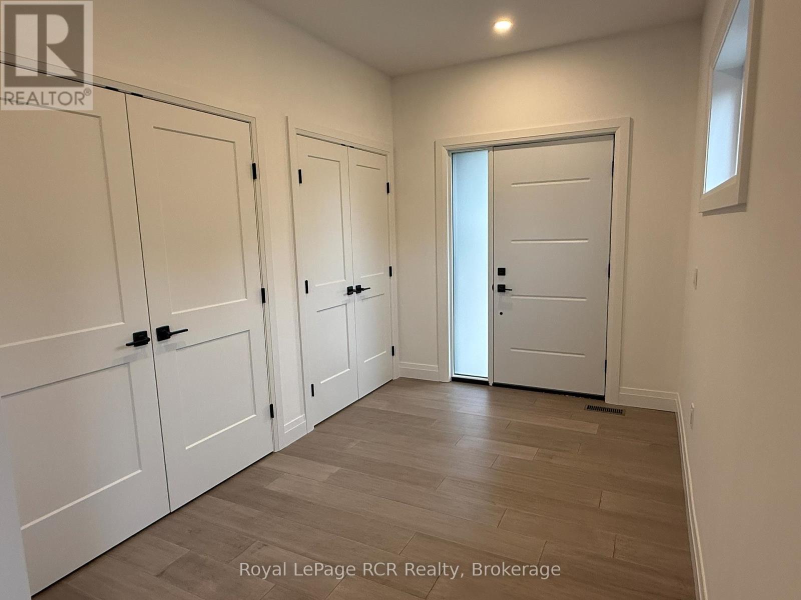 170 Elgin St, Grey Highlands, Ontario  N0C 1K0 - Photo 3 - X12426900