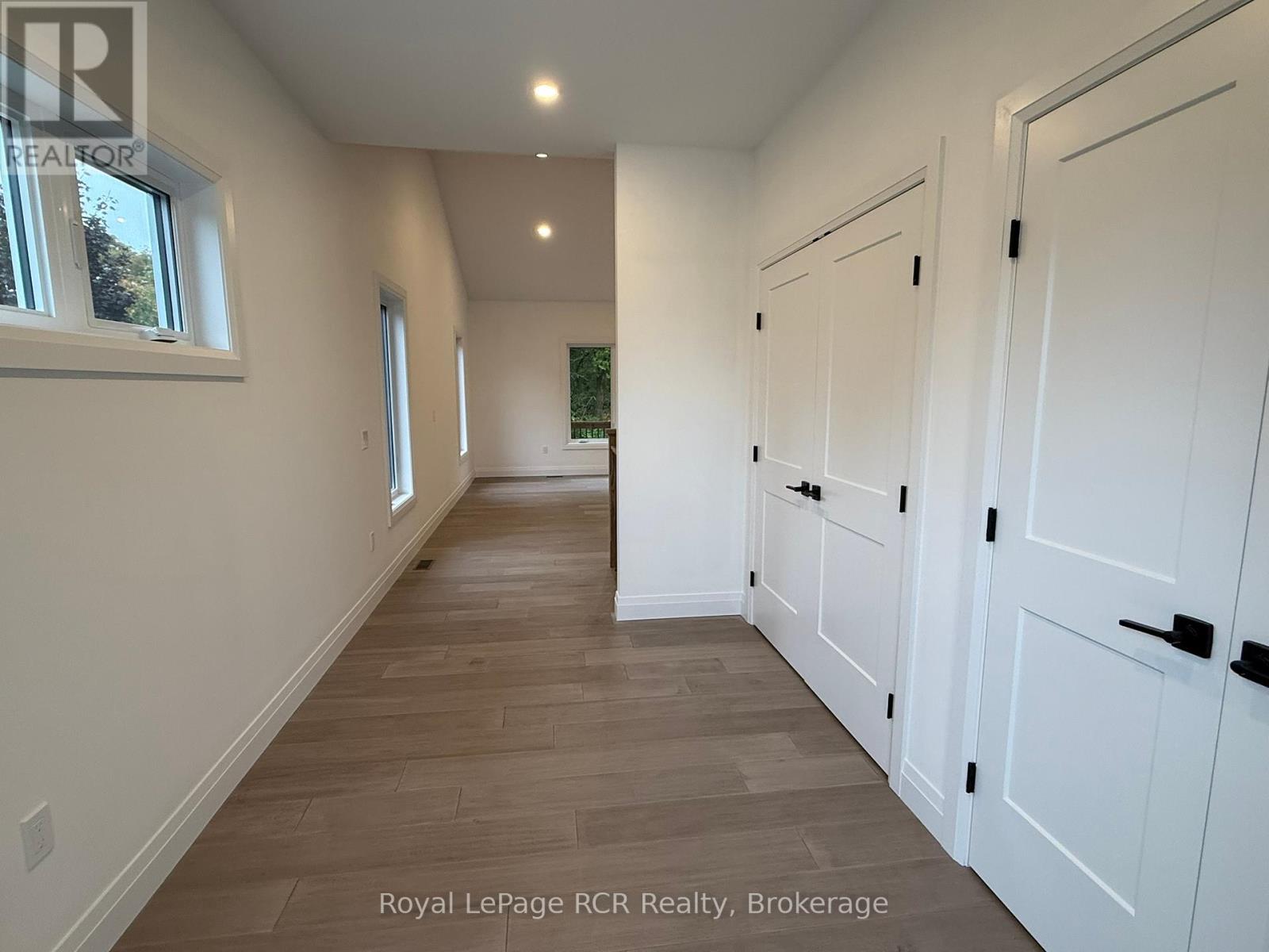 170 Elgin St, Grey Highlands, Ontario  N0C 1K0 - Photo 4 - X12426900
