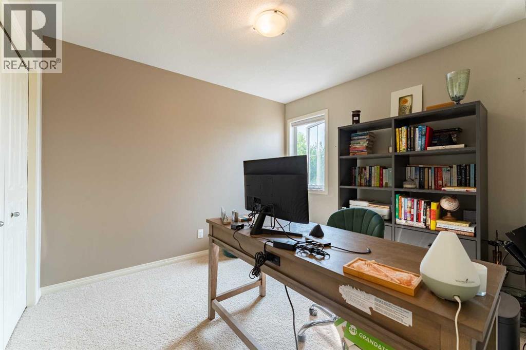 45 Mahogany Pointe Se, Calgary, Alberta  T3M 0T2 - Photo 21 - A2255037