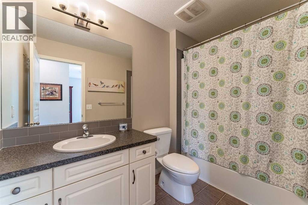 45 Mahogany Pointe Se, Calgary, Alberta  T3M 0T2 - Photo 23 - A2255037