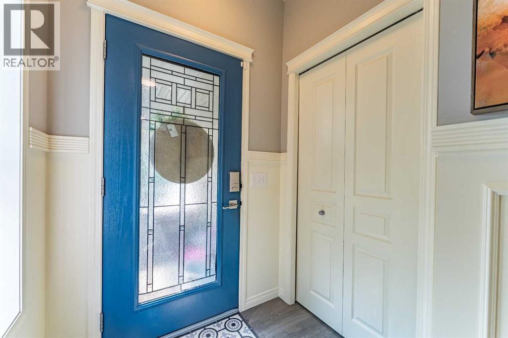 45 Mahogany Pointe Se, Calgary, Alberta  T3M 0T2 - Photo 4 - A2255037