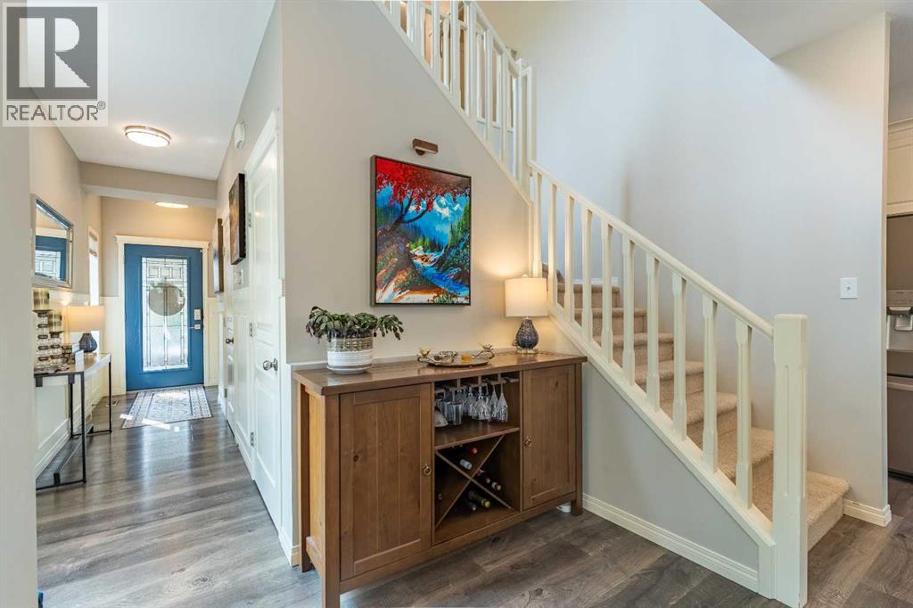 45 Mahogany Pointe Se, Calgary, Alberta  T3M 0T2 - Photo 5 - A2255037