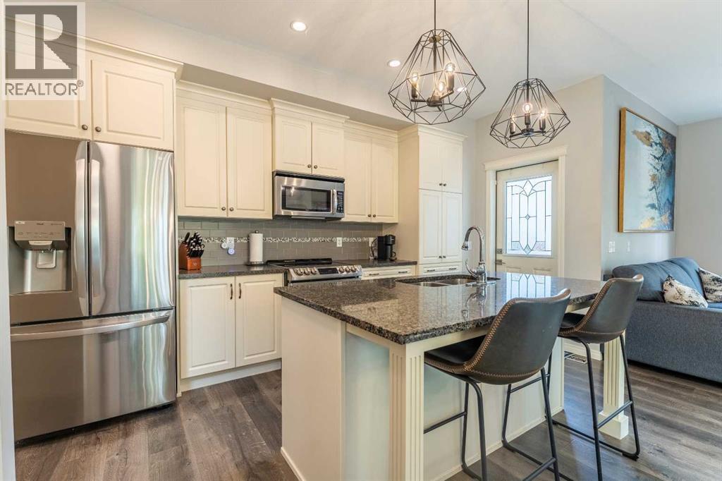 45 Mahogany Pointe Se, Calgary, Alberta  T3M 0T2 - Photo 7 - A2255037