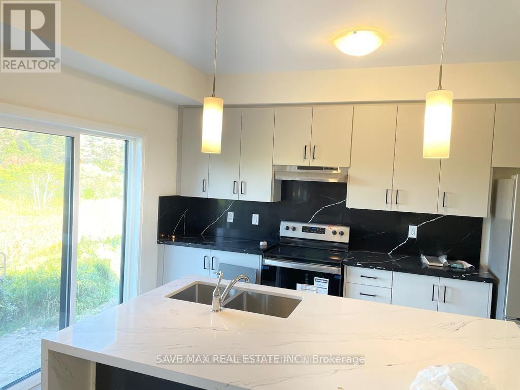 44 Lahey Crescent, Penetanguishene, Ontario  L9M 0W1 - Photo 8 - S12426704