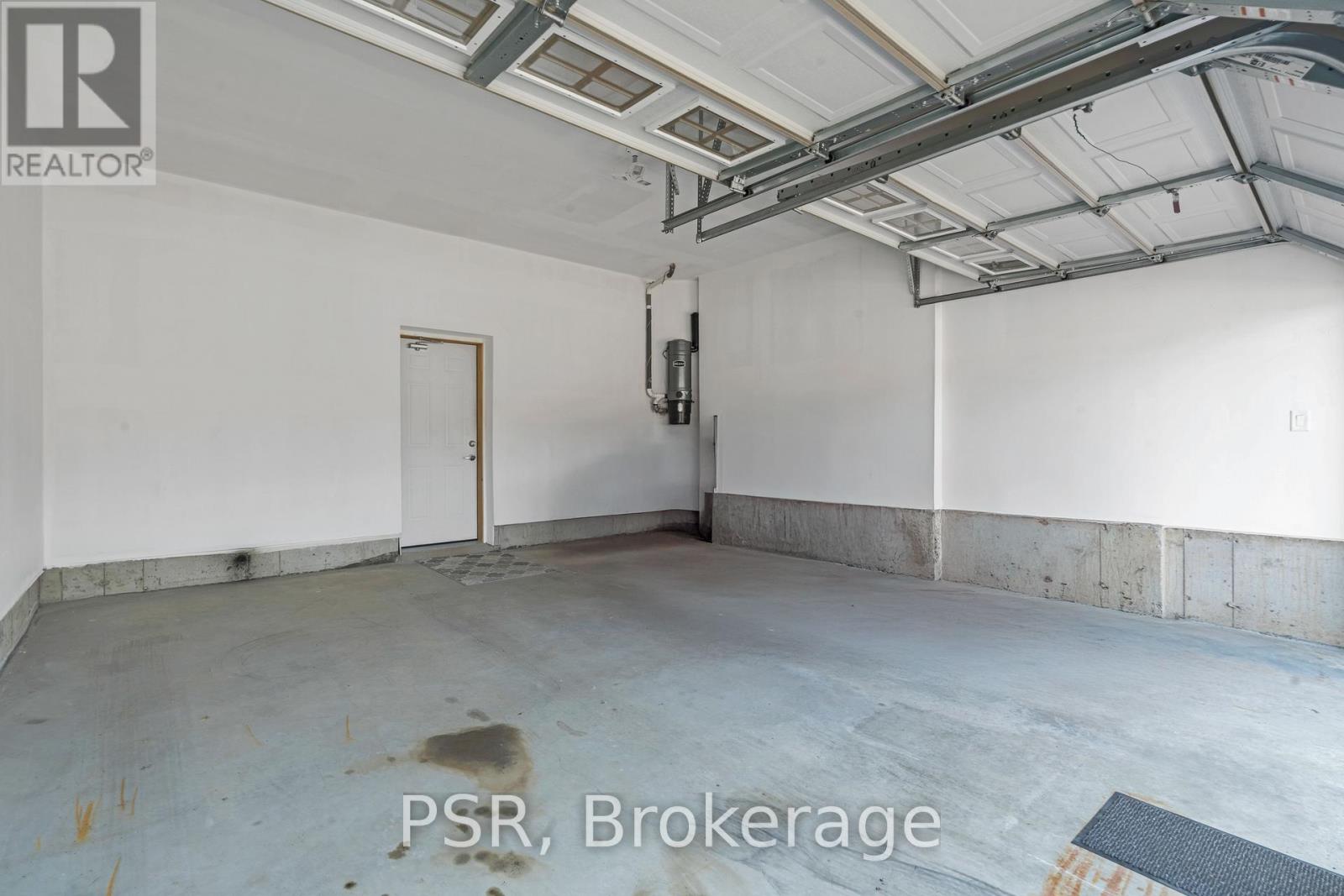 16 Hewson Street, Penetanguishene, Ontario  L9M 0V7 - Photo 43 - S12426733