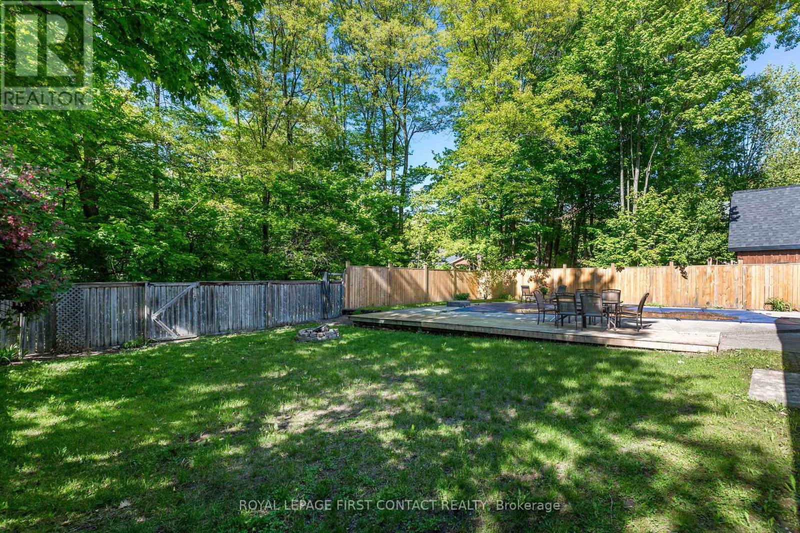 11 Broad Street, Penetanguishene, Ontario  L9M 1E9 - Photo 40 - S12426762