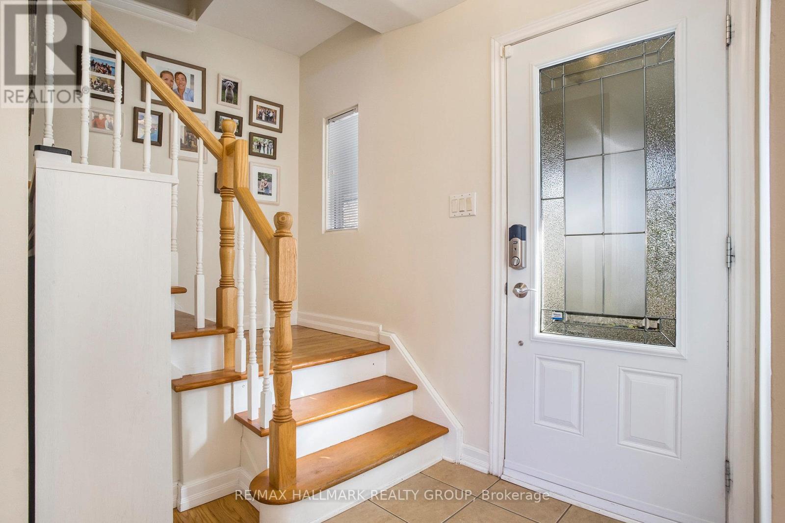 2346 Ryder Street, Ottawa, Ontario  K1H 6X6 - Photo 2 - X12426873