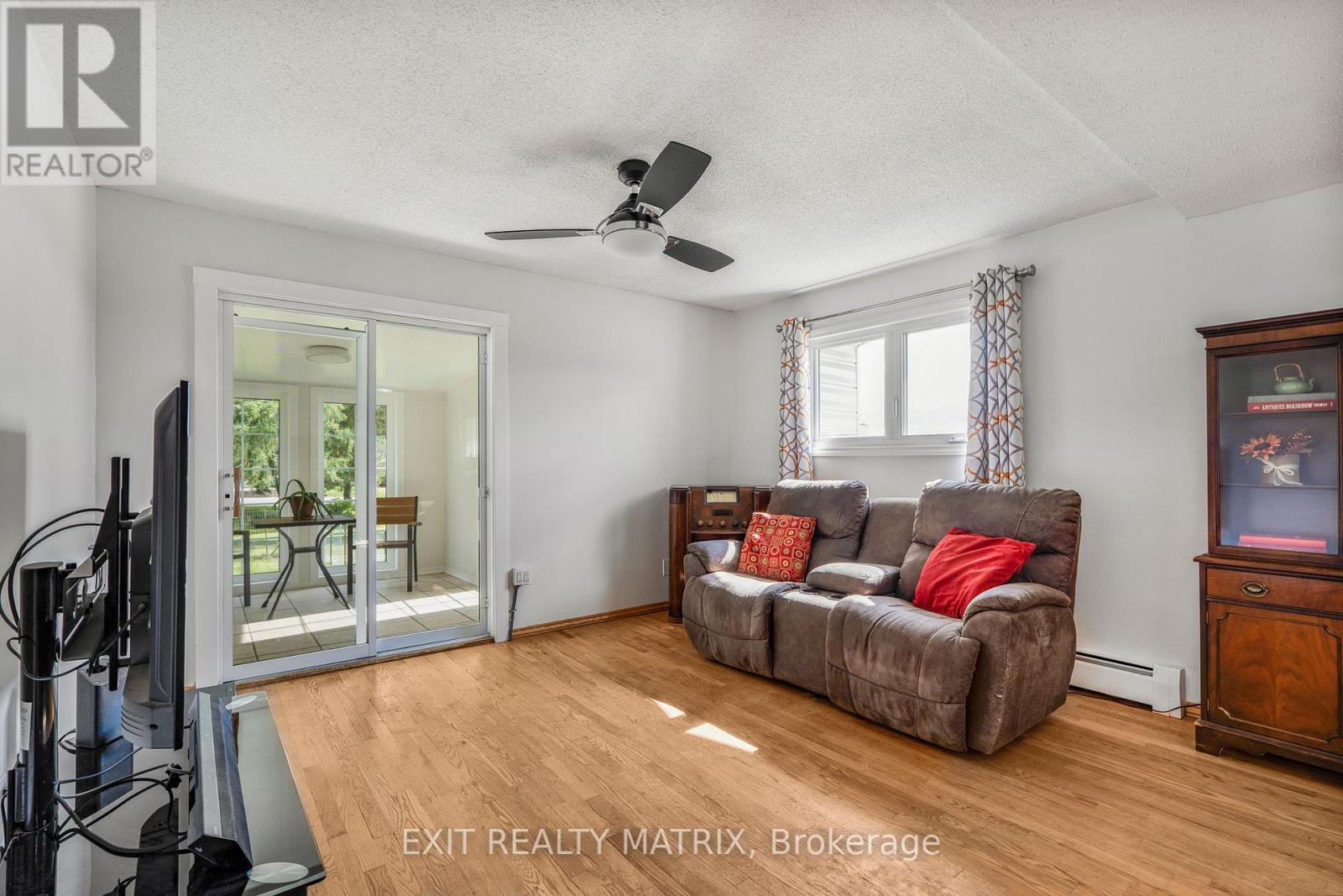 1895 Clark Road, Clarence-Rockland, Ontario  K4K 1K7 - Photo 11 - X12426890