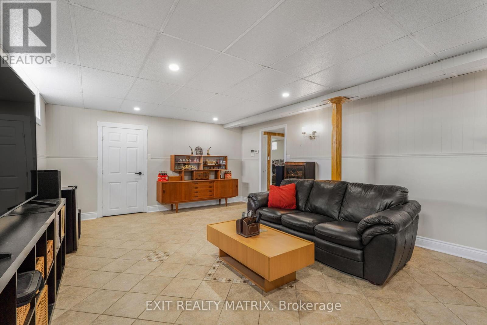 1895 Clark Road, Clarence-Rockland, Ontario  K4K 1K7 - Photo 24 - X12426890