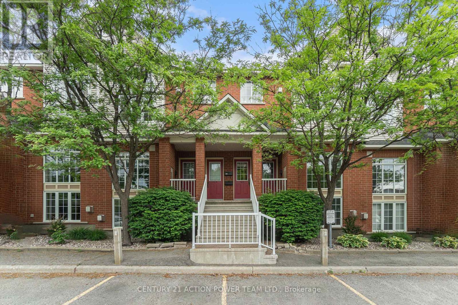 13 - 123 GATESTONE PRIVATE, Ottawa, Ontario