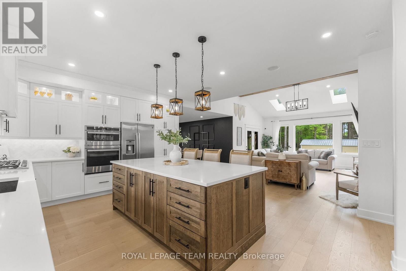 108 Royal Troon Lane, Ottawa, Ontario  K0A 1T0 - Photo 6 - X12426924
