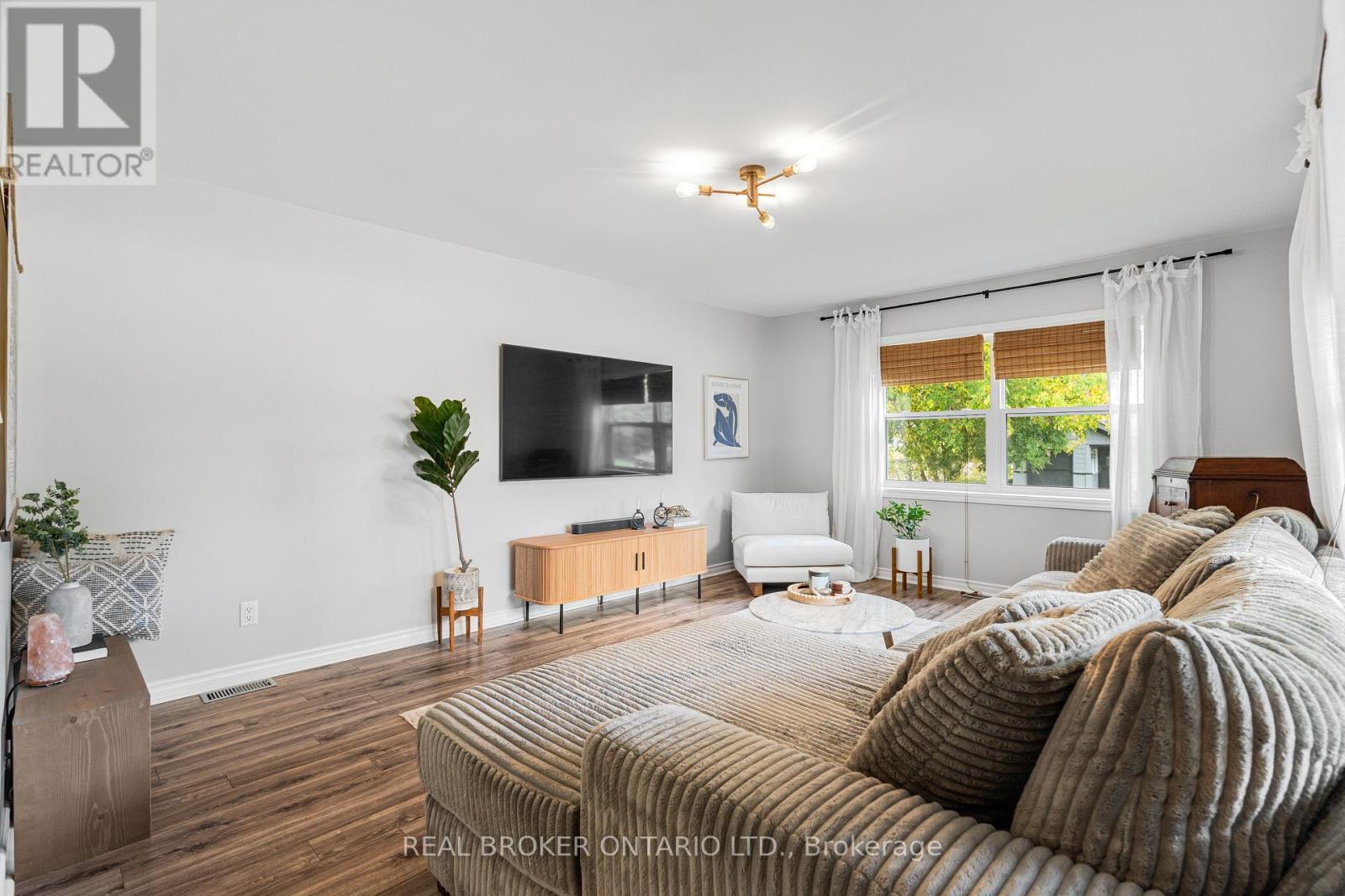 60 Union Street, Smiths Falls, Ontario  K7A 4S7 - Photo 14 - X12426929