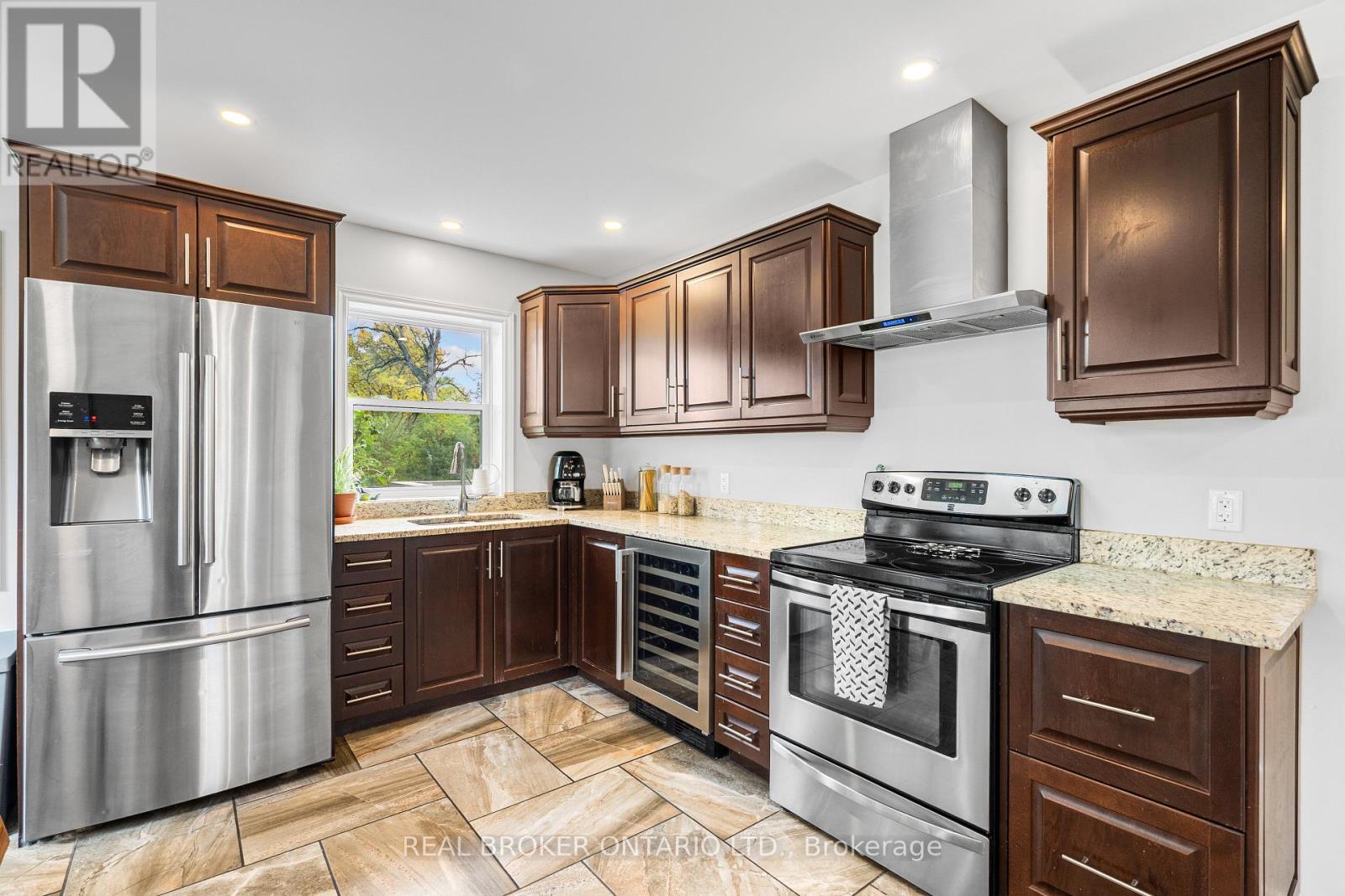 60 Union Street, Smiths Falls, Ontario  K7A 4S7 - Photo 8 - X12426929