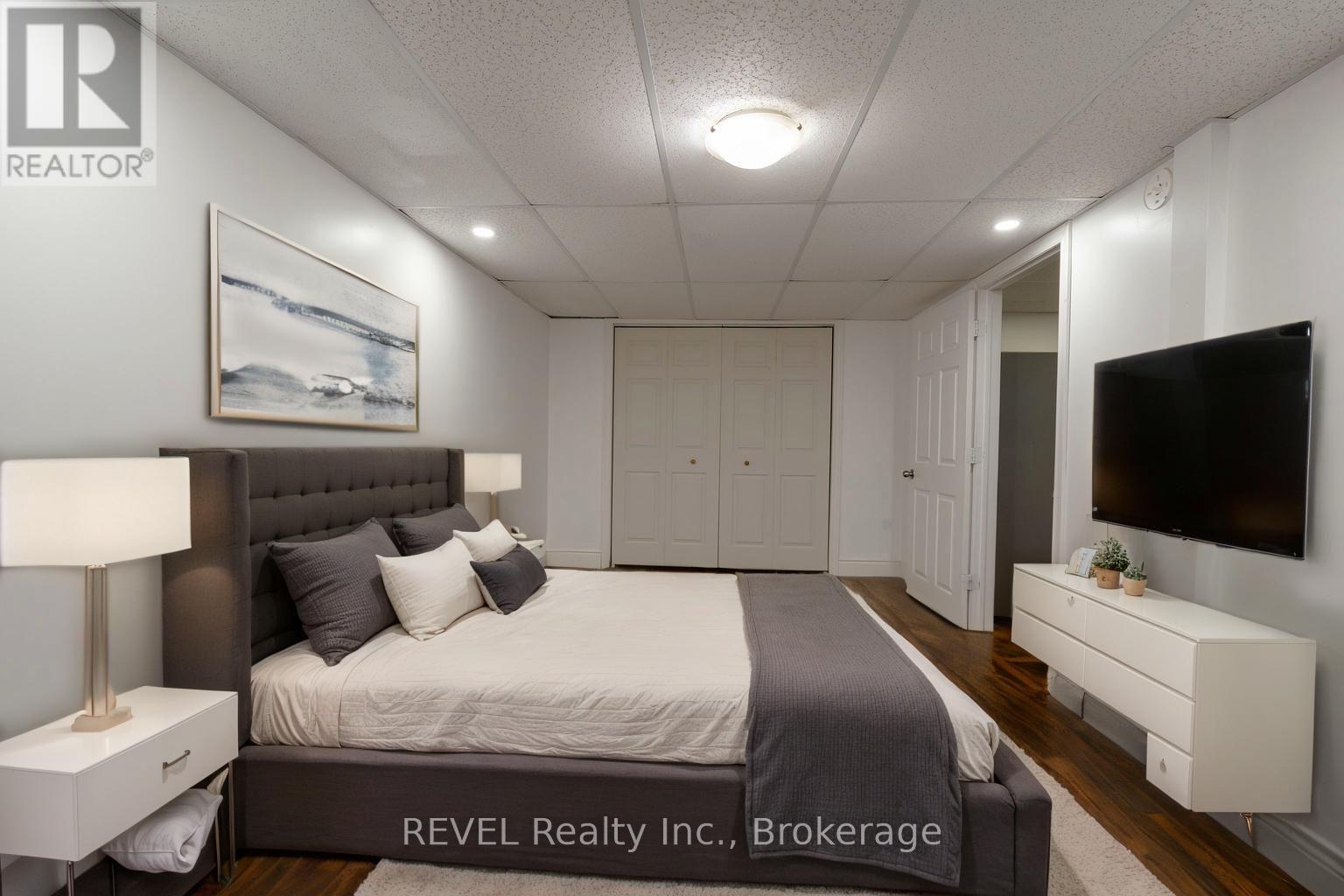 35 Summers Drive, Thorold (Confederation Heights), Ontario  L2V 4Z9 - Photo 25 - X12426925