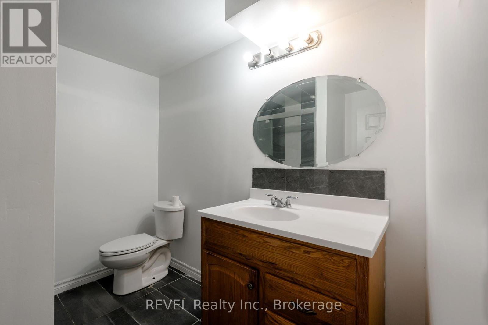 35 Summers Drive, Thorold (Confederation Heights), Ontario  L2V 4Z9 - Photo 29 - X12426925