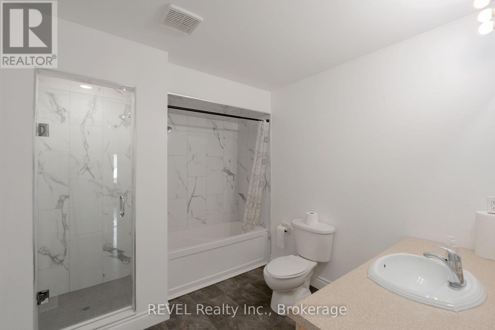 35 Summers Drive, Thorold (Confederation Heights), Ontario  L2V 4Z9 - Photo 32 - X12426925