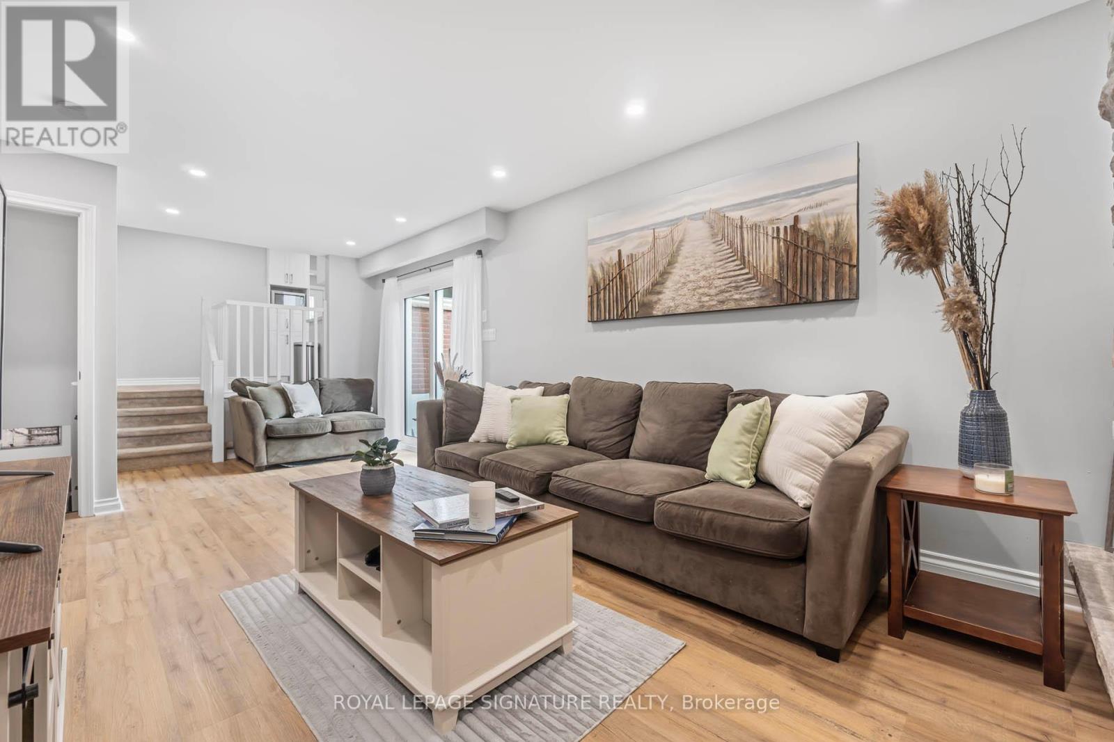 9 Faludon Drive, Halton Hills, Ontario  L7G 1H6 - Photo 25 - W12426752