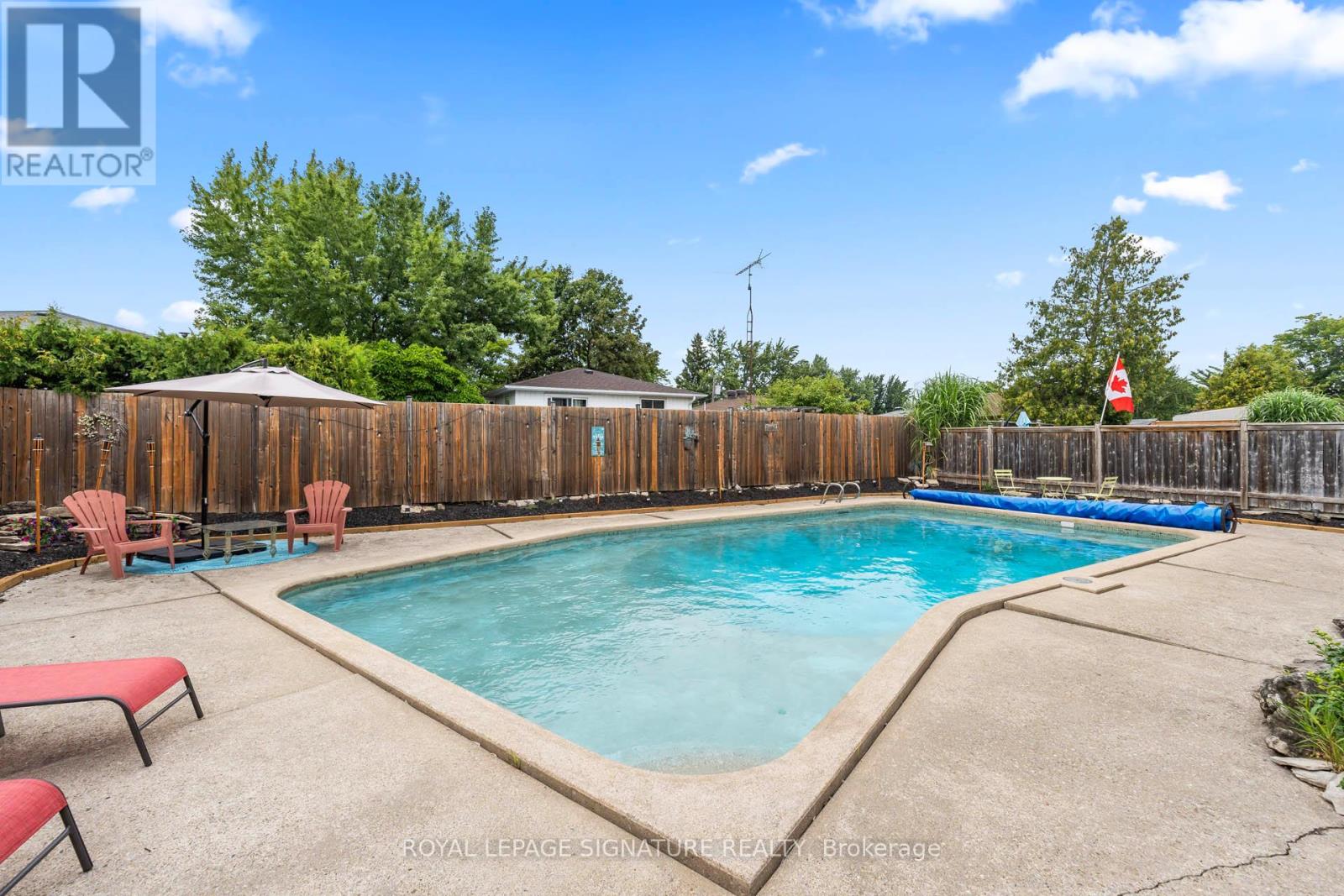 9 Faludon Drive, Halton Hills, Ontario  L7G 1H6 - Photo 37 - W12426752