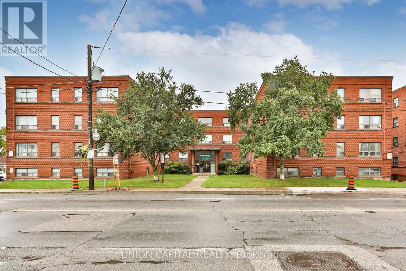 310 - 1969 Eglinton Ave W Avenue, Toronto, Ontario  M6E 2K1 - Photo 19 - W12426765