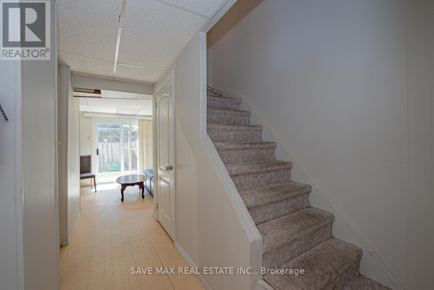 62 Moregate Crescent, Brampton, Ontario  L6S 3K9 - Photo 25 - W12426785