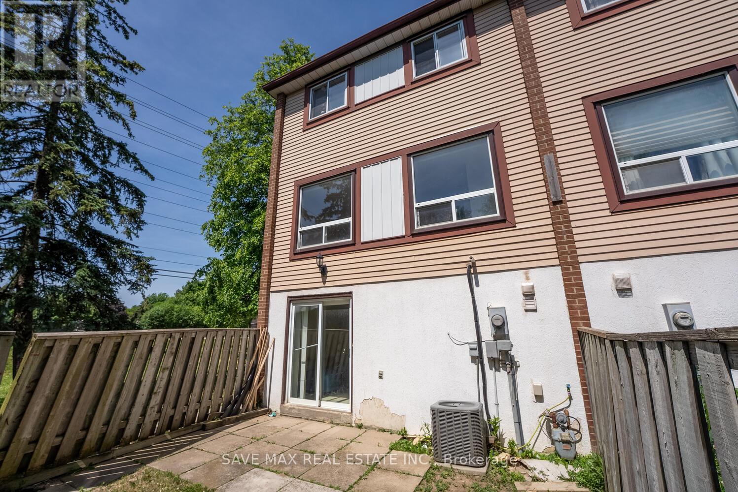 62 Moregate Crescent, Brampton, Ontario  L6S 3K9 - Photo 39 - W12426785