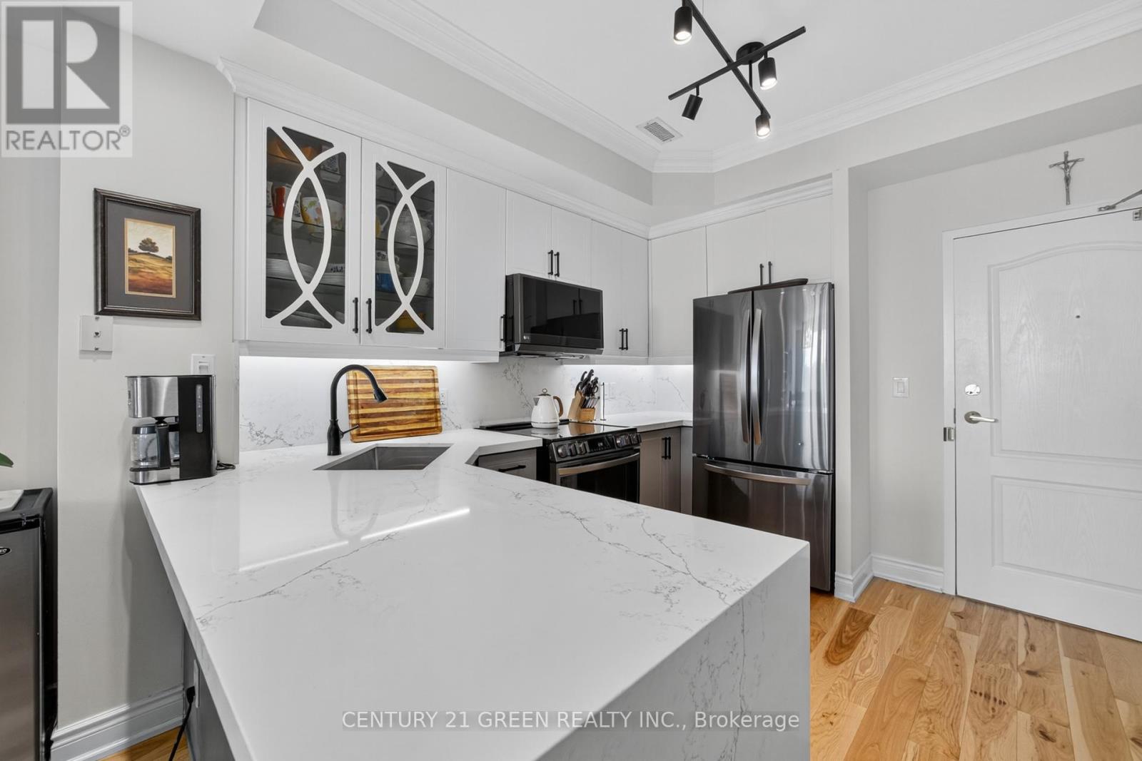 316 - 3531 Lake Shore Boulevard W, Toronto, Ontario  M8W 1P4 - Photo 6 - W12426820