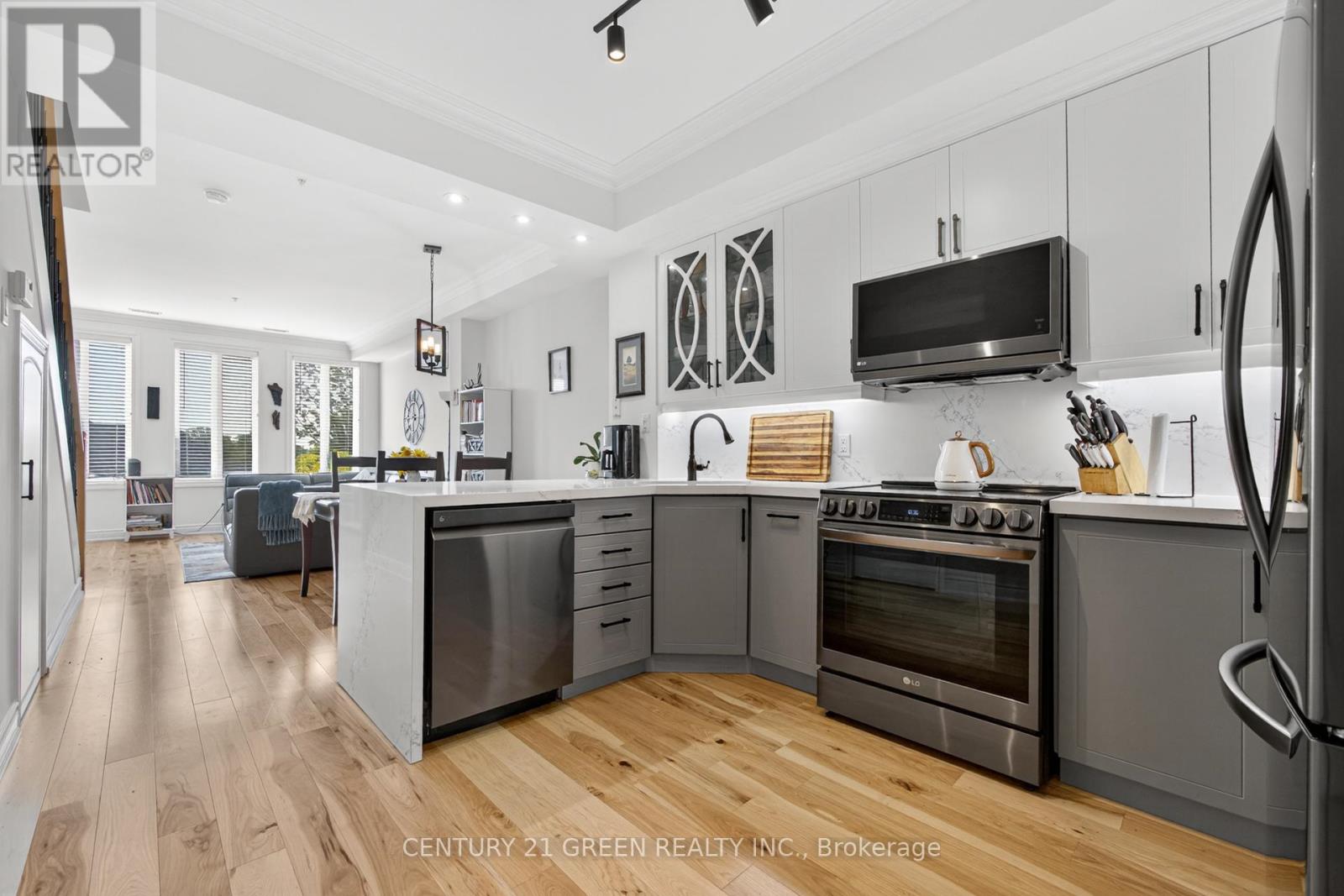 316 - 3531 Lake Shore Boulevard W, Toronto, Ontario  M8W 1P4 - Photo 7 - W12426820