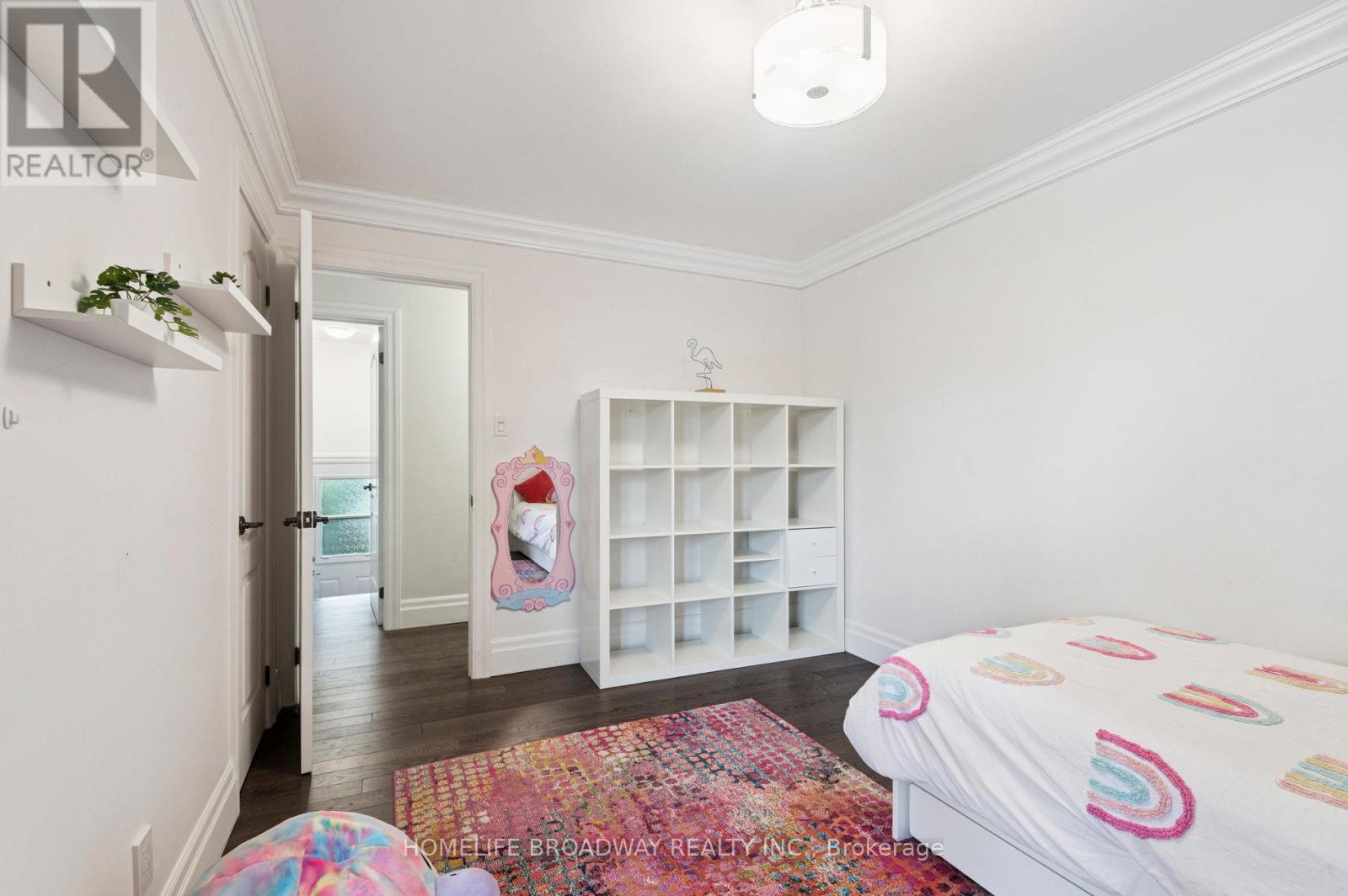 17 Jill Crescent, Toronto, Ontario  M9B 6B2 - Photo 17 - W12426826