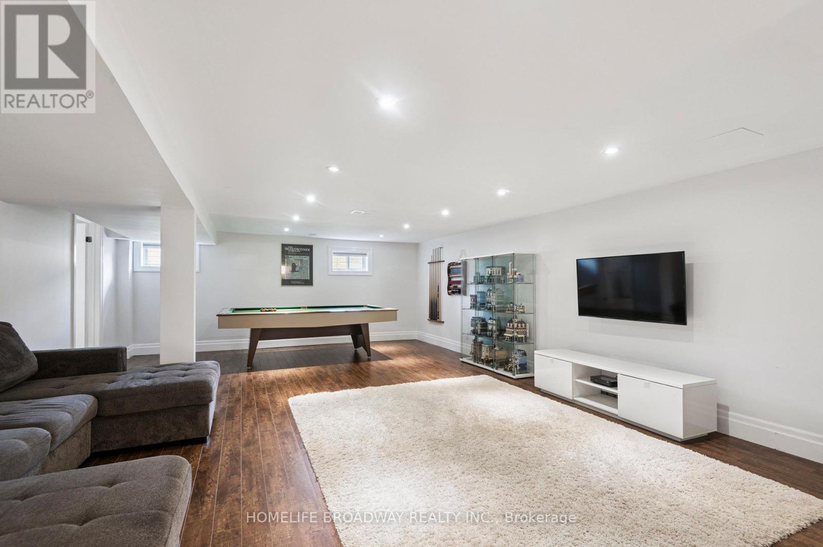 17 Jill Crescent, Toronto, Ontario  M9B 6B2 - Photo 27 - W12426826
