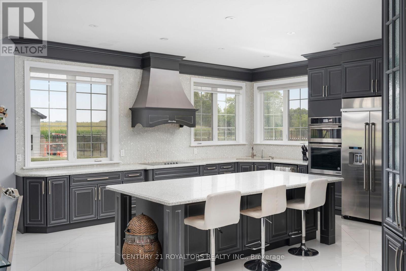13588 Airport Road, Caledon, Ontario  L7C 2W4 - Photo 12 - W12426832