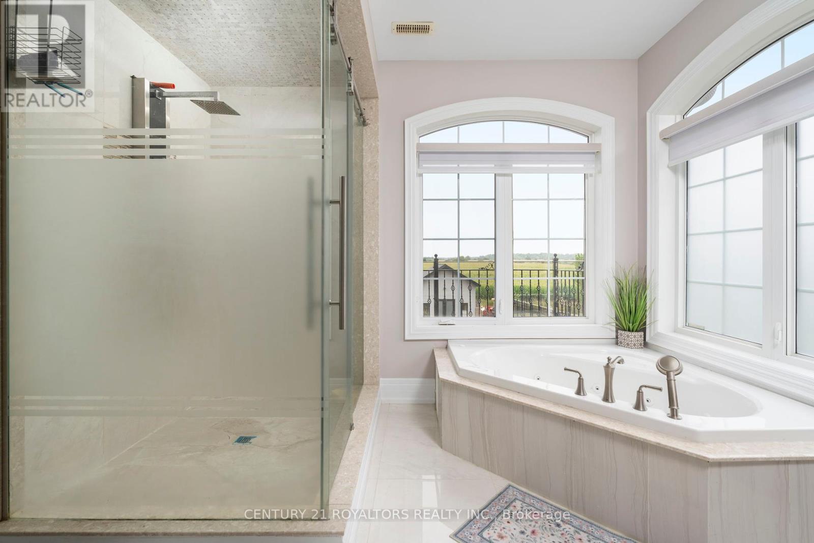 13588 Airport Road, Caledon, Ontario  L7C 2W4 - Photo 26 - W12426832
