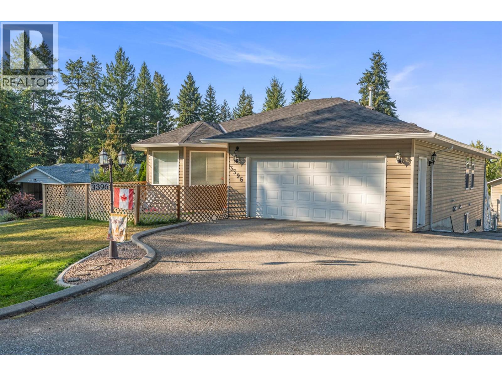 3396 Lockhart Drive, Spallumcheen, British Columbia  V4Y 0S7 - Photo 4 - 10360208