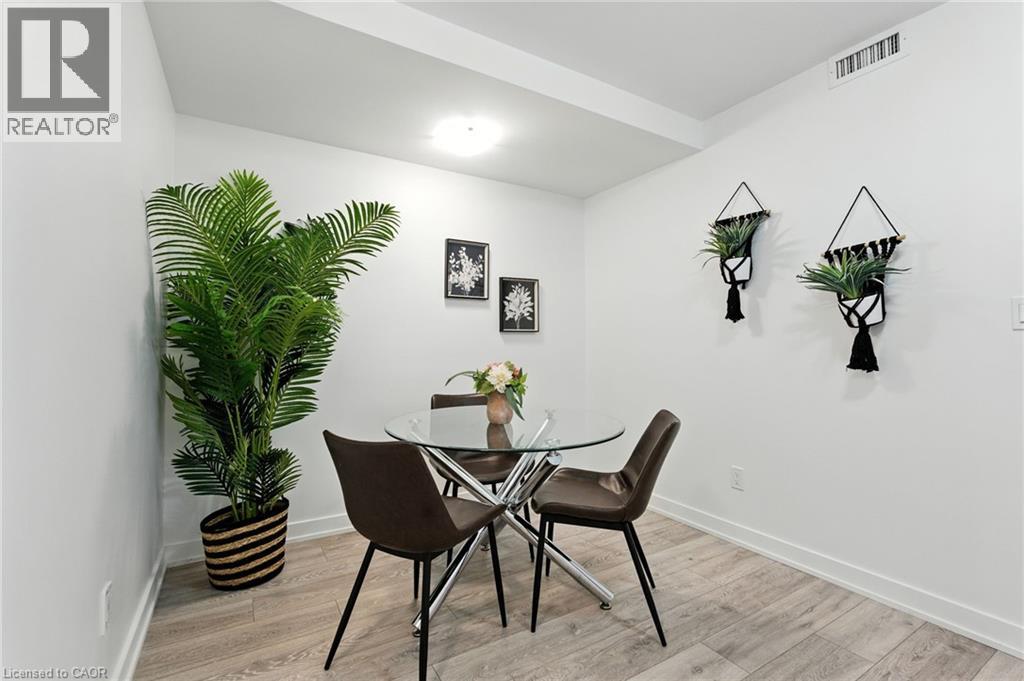 3210 Dakota Common Unit# A220, Burlington, Ontario  L7M 2A8 - Photo 7 - 40773090