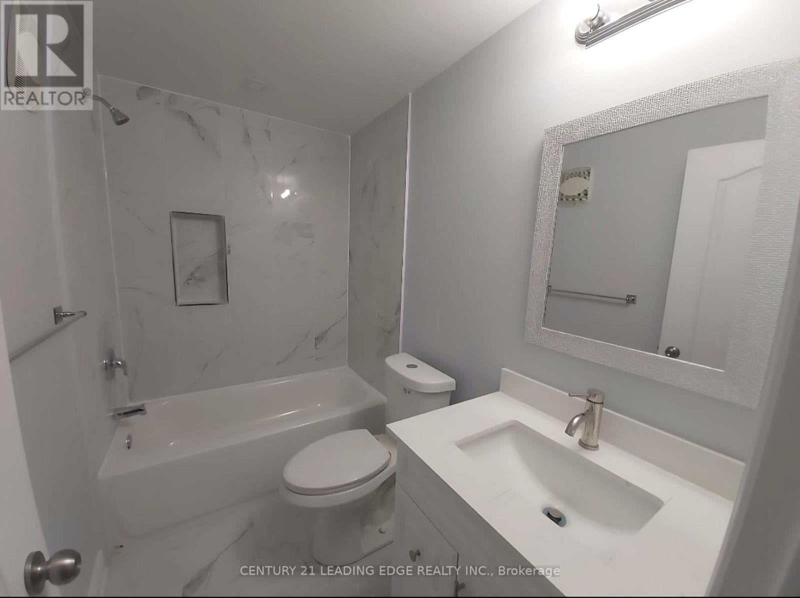 327 Leitch Landing, Milton, Ontario  L9T 7M9 - Photo 5 - W12424243