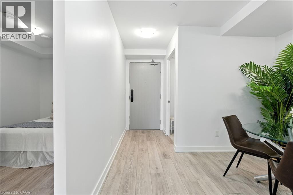 3210 Dakota Common Unit# A220, Burlington, Ontario  L7M 2A8 - Photo 4 - 40773090